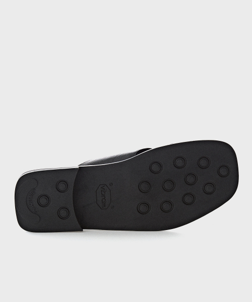 JOSEPHT（ジョセフ）の「TROY BLACK [VIBRAM]（サンダル・レディース・その他・25cm/24cm/26cm/27cm/28cm）」の4枚目の写真
