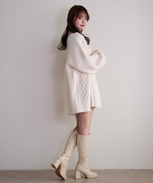 fupel（フぺル）の「cable knit over cardigan / ケーブルニットオーバーカーディガン（カーディガン/ボレロ・レディース・グレー/アイボリー/ブラウン・FREE）」の7枚目の写真