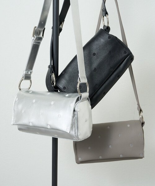 BEARDSLEY（ビアズリー）の「ドットボディバッグ（ショルダーバッグ