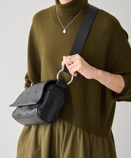 BEARDSLEY（ビアズリー）の「ドットボディバッグ（ショルダーバッグ・レディース・ブラック/グレー系その他・FREE）」の7枚目の写真