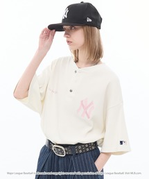 MLB（メジャーリーグベースボール）の「MLB メジャーリーグベースボール 別注 ロゴ刺繍 ワッフル ヘンリーネック 半袖Tシャツ（Tシャツ/カットソー）」