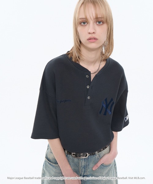 MLB/メジャーリーグベースボール логотип刺繍 waffle henley neck полусекционная футболка