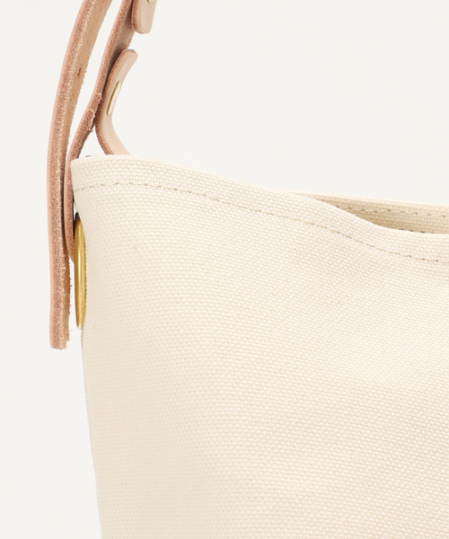 Spick & Span（スピックアンドスパン）の「Leminor/ルミノア 別注TOILE MARCHE（無地）（トートバッグ・レディース・アイボリー/ブラック・FREE）」の21枚目の写真