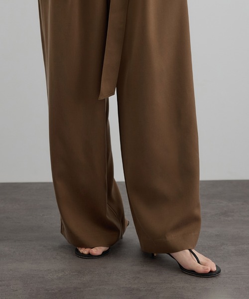 SALON adam et rope'（サロン アダム エ ロペ）の「フィブリルクロスオールインワン（つなぎ/オールインワン・レディース・ブラウン系その他2/ブラック・FREE）」の15枚目の写真