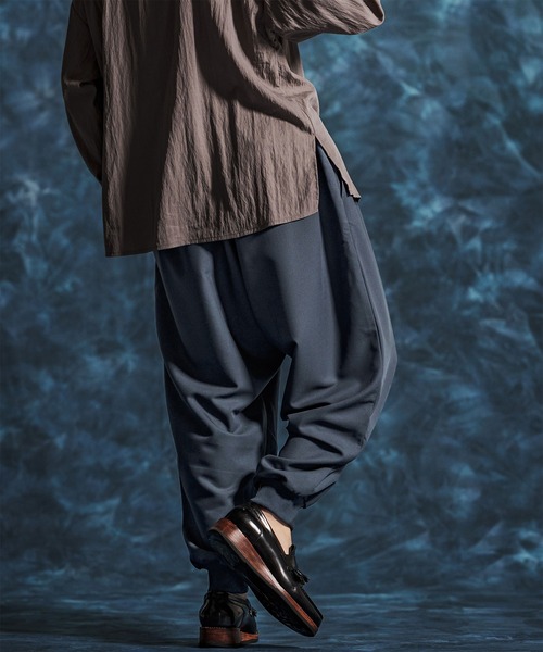 Jih Nunc(ジーヌンク)の「mp14509-ストレッチTRバルーンリブパンツ(JIH-R1151)(その他パンツ・メンズ・ベージュ/グレー系その他/ブラック・L/M/S)」の2枚目の写真