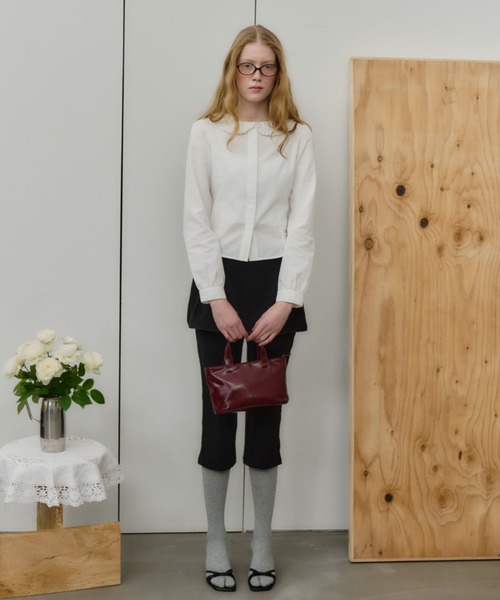 GIUNON（ジウノン）の「round collar frill shirt / ラウンドカラーフリルシャツ（シャツ/ブラウス・レディース・ホワイト・FREE）」の2枚目の写真