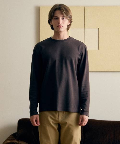 BASIC HOUSE(ベーシックハウス)の「ニットライクラウンドネック長袖TシャツブラウンLZTS6105(Tシャツ/カットソー・メンズ・ブラウン・FREE)」の2枚目の写真
