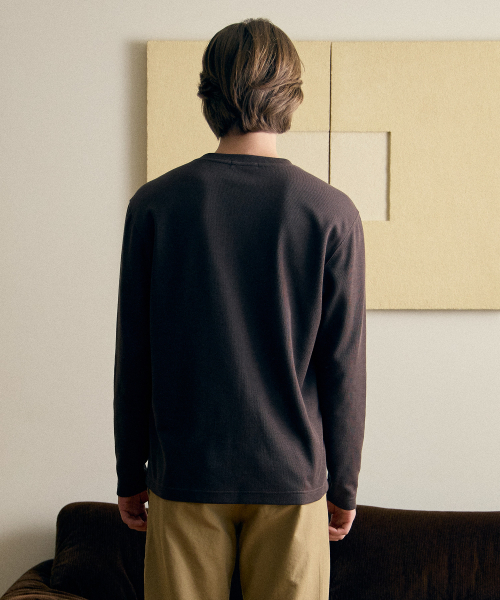 BASIC HOUSE(ベーシックハウス)の「ニットライクラウンドネック長袖TシャツブラウンLZTS6105(Tシャツ/カットソー・メンズ・ブラウン・FREE)」の4枚目の写真