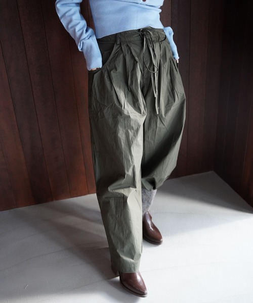 SANSeLF（サンセルフ）の「【SANSeLF】フロントリボンタックパンツ saw25a080（その他パンツ・レディース・カーキ/ブラック・FREE）」の18枚目の写真