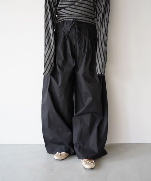 SANSeLF（サンセルフ）の「【SANSeLF】フロントリボンタックパンツ saw25a080（その他パンツ・レディース・カーキ/ブラック・FREE）」の9枚目の写真