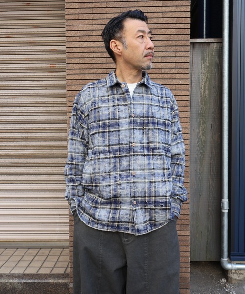 many men many mind(メニーメンメニーマインド)の「MANYMENMANYMINDS / ダメージチェック/L/Sワークシャツ(シャツ/ブラウス・メンズ・レッド/ネイビー/グリーン・X-LARGE/LARGE/MEDIUM)」の17枚目の写真