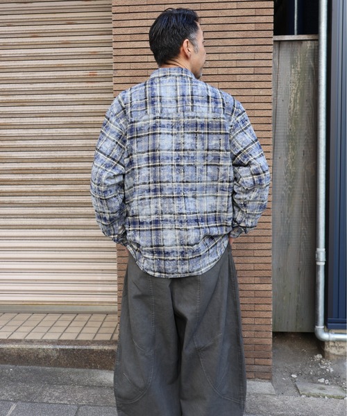 many men many mind(メニーメンメニーマインド)の「MANYMENMANYMINDS / ダメージチェック/L/Sワークシャツ(シャツ/ブラウス・メンズ・レッド/ネイビー/グリーン・X-LARGE/LARGE/MEDIUM)」の20枚目の写真