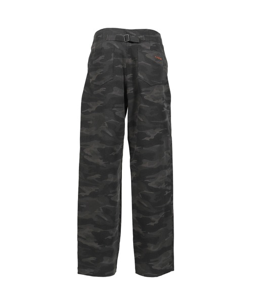 YUNSE（ユンセ）の「VERTICAL PANTS（その他パンツ・レディース・ブラック/グリーン系カモフラージュ・2/1）」の7枚目の写真