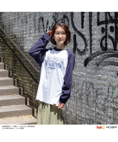 AIR TWOKYO(エアトゥーキョー)の「TVアニメ「らんま1/2」第2弾 ポップイラストラグランスリーブTシャツ 2(らんま & シャンプー)(Tシャツ/カットソー・レディース・ホワイト×ネイビー・X-LARGE/LARGE/MEDIUM)」の1枚目の写真