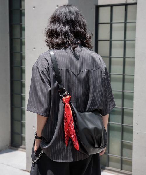 RAGEBLUE(レイジブルー)の「Carabiner Scarf Charm/カラビナ付きスカーフチャーム(バンダナ/スカーフ・メンズ・レッド系その他/ホワイト系その他/ブルー系その他/オレンジ/グリーン/ブラック・FREE)」の21枚目の写真