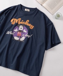 Disney（ディズニー）の「【71】【Disney/ディズニー】ミッキーマウス/ズートピア/ベイマックス/スティッチ/くまのプーさん ワイド プリントTシャツ/刺繍/バックプリント/レディース（S）（Tシャツ/カットソー）」