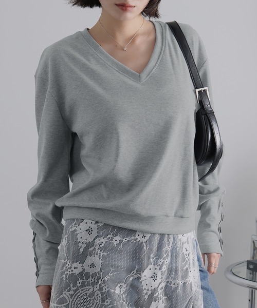 Ulysses(ユリシス)の「ロングリブスリーブVネックトップス(Tシャツ/カットソー・レディース・ネイビー/グレー・F)」の10枚目の写真
