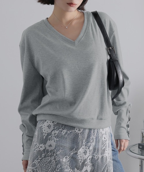 Ulysses(ユリシス)の「ロングリブスリーブVネックトップス(Tシャツ/カットソー・レディース・ネイビー/グレー・F)」の11枚目の写真