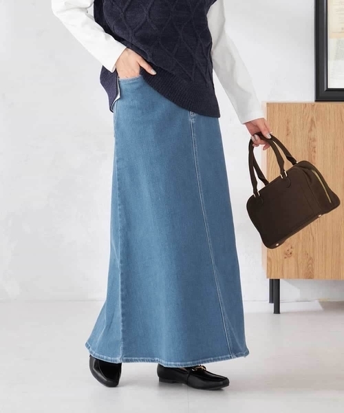 a.v.v(アーヴェヴェ)の「Aラインデニムスカート(デニムスカート・レディース・ブルー/ライトグレー/ネイビー・38/40/36)」の13枚目の写真