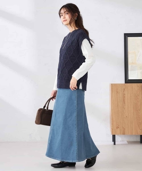 a.v.v(アーヴェヴェ)の「Aラインデニムスカート(デニムスカート・レディース・ブルー/ライトグレー/ネイビー・38/40/36)」の15枚目の写真