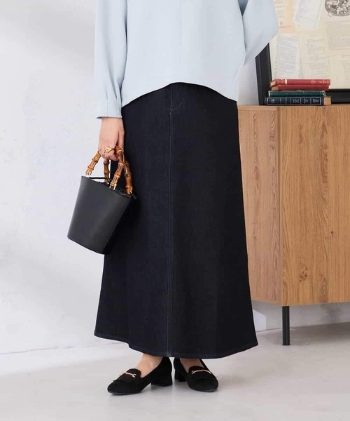 a.v.v(アーヴェヴェ)の「Aラインデニムスカート(デニムスカート・レディース・ブルー/ライトグレー/ネイビー・38/40/36)」の19枚目の写真