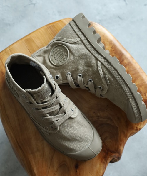 PALLADIUM（パラディウム）の「PAMPA HI パンパ ハイ レディース スニーカー（スニーカー・レディース・ベージュ系・24.5cm/24cm/23.5cm/22.5cm/23cm）」の2枚目の写真