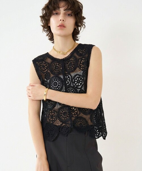 qualite（カリテ）の「【前後2WAY仕様】スカラップレース2WAYブラウス/春服/夏服/レース/ベスト（ベスト・レディース・ブラック/オフホワイト・フリー）」の20枚目の写真
