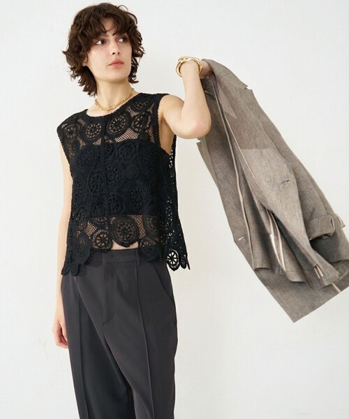 qualite（カリテ）の「【前後2WAY仕様】スカラップレース2WAYブラウス/春服/夏服/レース/ベスト（ベスト・レディース・ブラック/オフホワイト・フリー）」の19枚目の写真