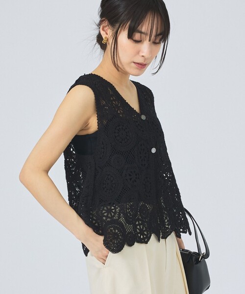 qualite（カリテ）の「【前後2WAY仕様】スカラップレース2WAYブラウス/春服/夏服/レース/ベスト（ベスト・レディース・ブラック/オフホワイト・フリー）」の16枚目の写真