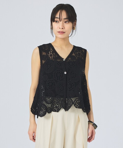 qualite（カリテ）の「【前後2WAY仕様】スカラップレース2WAYブラウス/春服/夏服/レース/ベスト（ベスト・レディース・ブラック/オフホワイト・フリー）」の14枚目の写真