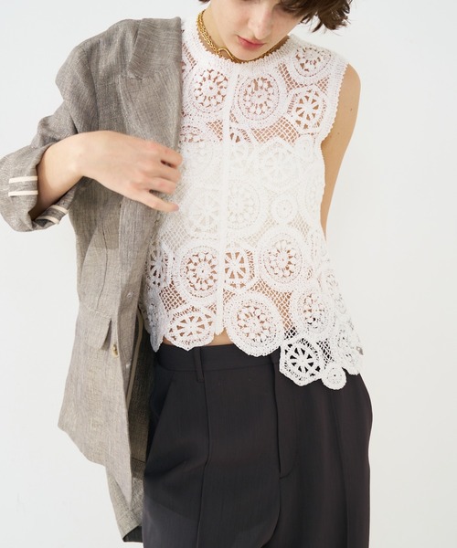 qualite（カリテ）の「【前後2WAY仕様】スカラップレース2WAYブラウス/春服/夏服/レース/ベスト（ベスト・レディース・ブラック/オフホワイト・フリー）」の5枚目の写真