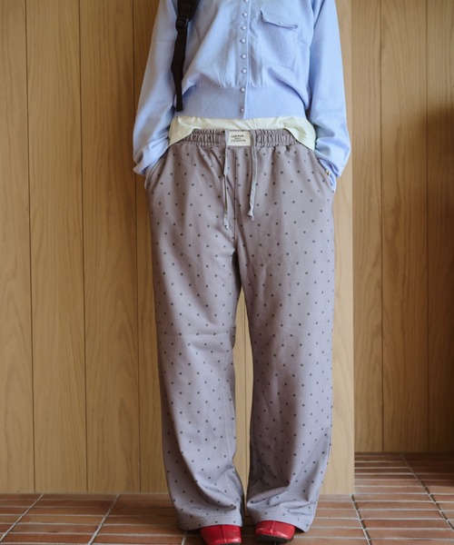 common gull products.(コモンガルプロダクツ)の「ざわめきのスウェットパンツ(スウェットパンツ・レディース・チャコールグレー/グレー系/アイボリー・SMALL/MEDIUM/LARGE)」の14枚目の写真
