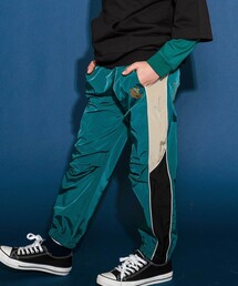nexchic（ネクシック）の「ニータック入りタフタワイドパンツ(110~150cm)（その他パンツ）」