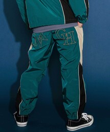 nexchic（ネクシック）の「ニータック入りタフタワイドパンツ(110~150cm)（その他パンツ）」