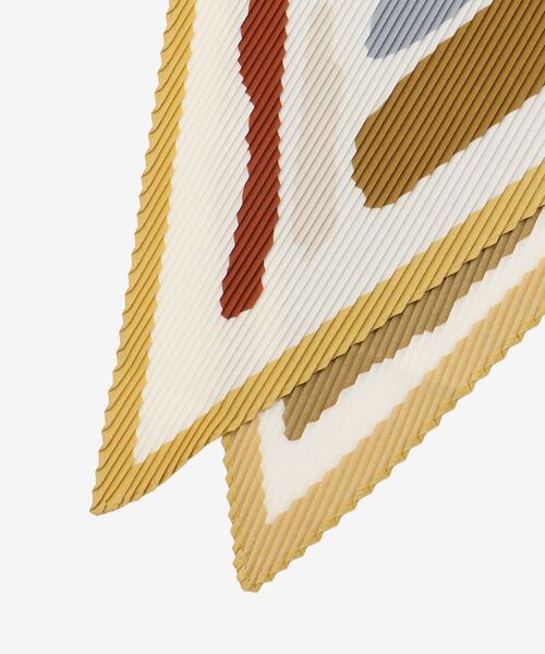 le.coeur blanc（ルクールブラン）の「ペイントブロック柄プリーツ大判スカーフ（バンダナ/スカーフ・レディース・ブラウン系その他2/イエロー系その他・FREE）」の3枚目の写真