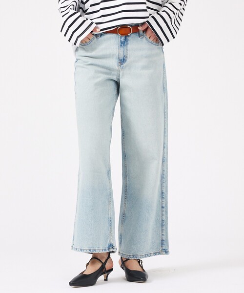 GUESS JEANS(ゲスジーンズ)の「【GUESS JEANS/ゲスジーンズ】GJ G11 WIDE LEG/ワイルドレッグデニムジーンズ/W4BA0YD5CCA/ヴィンテージウォッシュ加工(デニムパンツ・レディース・インディゴブルー/ライトブルー・26/25/24)」の1枚目の写真