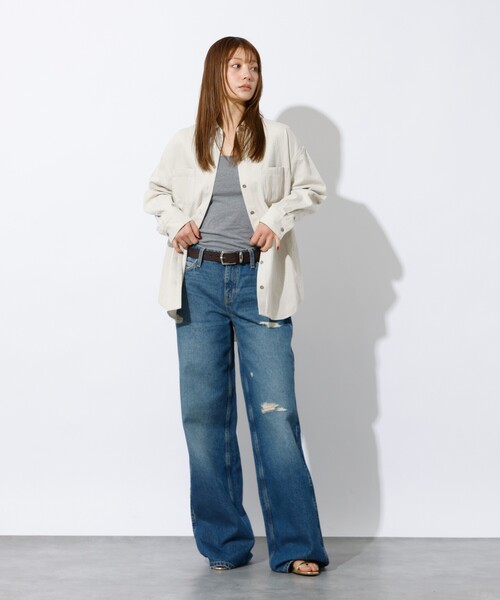 GUESS JEANS(ゲスジーンズ)の「【GUESS JEANS/ゲスジーンズ】GJ G11 WIDE LEG/ワイルドレッグデニムジーンズ/W4BA0YD5CCA/ヴィンテージウォッシュ加工(デニムパンツ・レディース・インディゴブルー・26/25/24)」の5枚目の写真