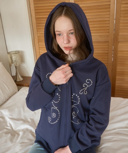 Birthday room(バースデイルーム)の「スタッズ付きダブルジップパーカー/Studded double-zip hoodie(パーカー・レディース・ネイビー・FREE)」の13枚目の写真