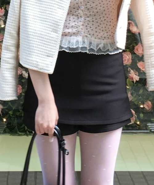 ALLuRing ChaRm(アリュリングチャーム)の「A-line Skirt Pants / Aラインスカートパンツ(スカート・レディース・グレー/ブラック・S/M)」の1枚目の写真