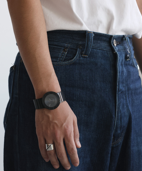 ISSEY MIYAKE（イッセイミヤケ）の「ISSEY MIYAKE TO NY0N002 Black（アナログ腕時計・レディース・ブラック・FREE）」の12枚目の写真