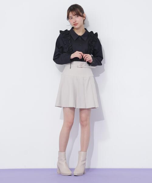 JILL by JILL STUART（ジルバイジルスチュアート）の「ショルダーフリルブラウス（シャツ/ブラウス・レディース・ブラック/ブルー/ホワイト・FREE）」の12枚目の写真