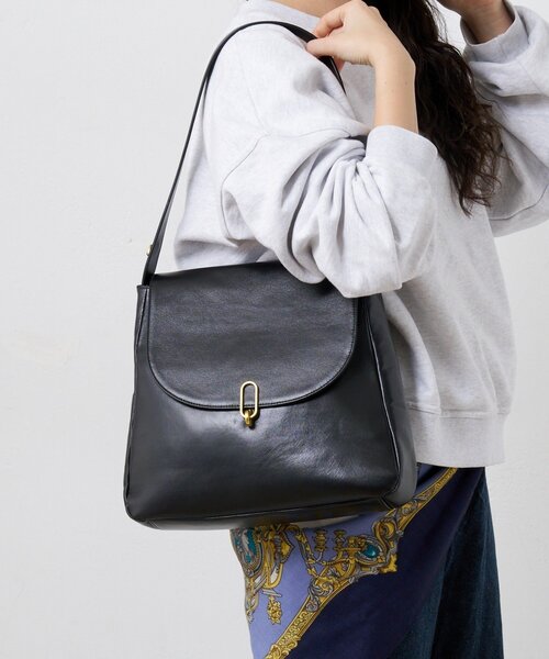 BIRTHDAY BAR(バースデイバー)の「≪ZOZOTOWN先行販売≫ターンロックワンハンドルレザートートバッグ(トートバッグ・レディース・ブラック/キャメル・0)」の2枚目の写真