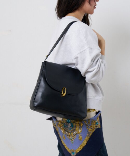 BIRTHDAY BAR(バースデイバー)の「≪ZOZOTOWN先行販売≫ターンロックワンハンドルレザートートバッグ(トートバッグ・レディース・ブラック/キャメル・0)」の17枚目の写真