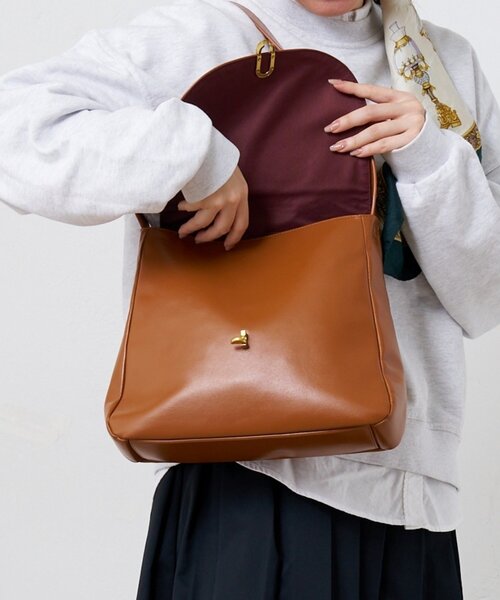 BIRTHDAY BAR(バースデイバー)の「≪ZOZOTOWN先行販売≫ターンロックワンハンドルレザートートバッグ(トートバッグ・レディース・ブラック/キャメル・0)」の8枚目の写真