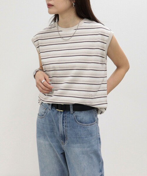 fredy emue(フレディエミュ)の「汗ジミ軽減天竺フレンチTシャツ(Tシャツ/カットソー・レディース・ライトグレー/ブラウン系その他/ベージュ系その他/チャコールグレー/オフホワイト・38)」の5枚目の写真