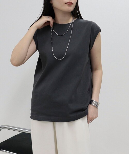 fredy emue(フレディエミュ)の「汗ジミ軽減天竺フレンチTシャツ(Tシャツ/カットソー・レディース・ライトグレー/ブラウン系その他/ベージュ系その他/チャコールグレー/オフホワイト・38)」の11枚目の写真