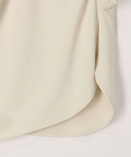 MICO COULIER（ミコクリエ）の「《UVカット接触冷感》ハイストレッチブラウス（シャツ/ブラウス・レディース・グレイッシュベージュ/ネイビー/キナリ・38）」の16枚目の写真