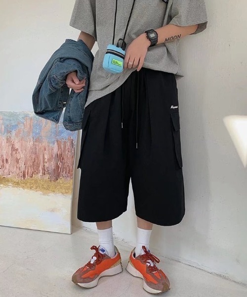 link lot(リンクロット)の「ワイドシルエット ミリタリー カーゴハーフショートパンツ(カーゴパンツ・メンズ・ブラック/アイボリー/ブラウン・L/M)」の11枚目の写真