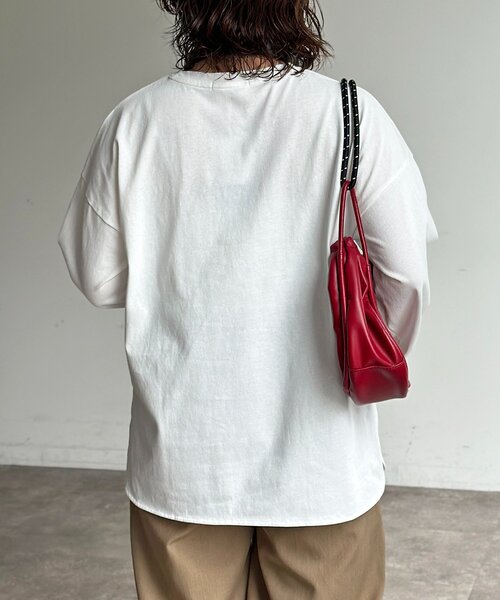 CPCM(シーピーシーエム)の「センハナ刺繍ワッペンロンT(Tシャツ/カットソー・レディース・ネイビー/グリーン系その他/オフホワイト/チャコールグレー/ピンク/グレイッシュベージュ・FREE)」の8枚目の写真