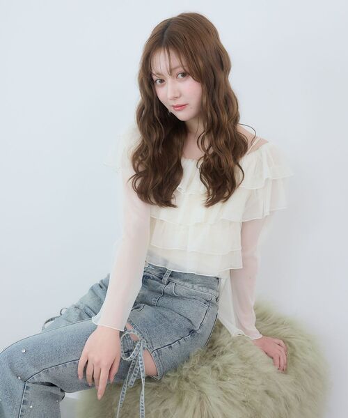 MAJESTIC LEGON(マジェスティックレゴン)の「チョーカーセットチュールフリルトップス(Tシャツ/カットソー・レディース・ブラック/アイボリー/ピンクベージュ/グレー・MEDIUM)」の9枚目の写真